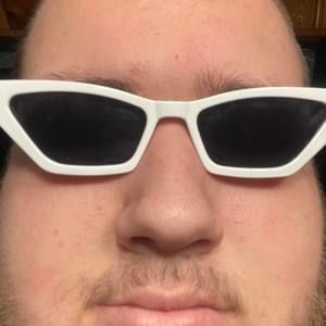 Meet your Posher, Samuel